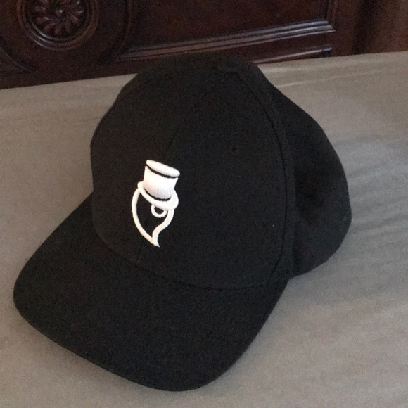 Bundle of caps in good condition adjustable - Picture 6 of 6